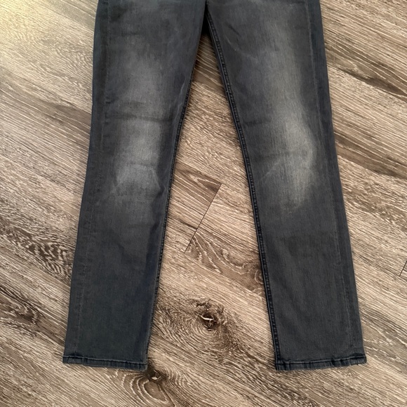 Mother The Mid Rise Dazzler Ankle in Lighting Up Lanterns - Picture 2 of 8